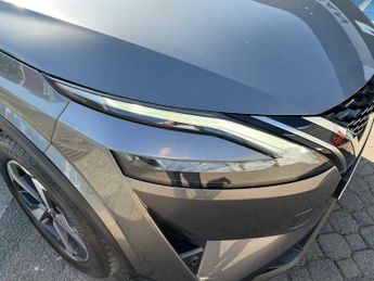 NISSAN QASHQAI 1.3 Dig-T Mh 158 N-Connecta 5Dr Xtronic