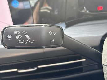 VOLKSWAGEN GOLF 1.5 Etsi 150 Style 5Dr Dsg