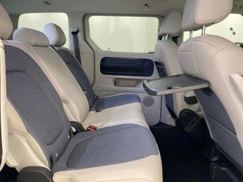 VOLKSWAGEN ID. BUZZ Pro 77Kwh Style Mpv 5Dr Electric Auto (204 Ps)