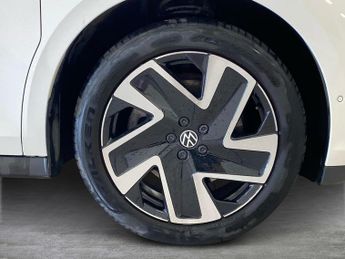 VOLKSWAGEN ID. BUZZ Pro 77Kwh Style Mpv 5Dr Electric Auto (204 Ps)