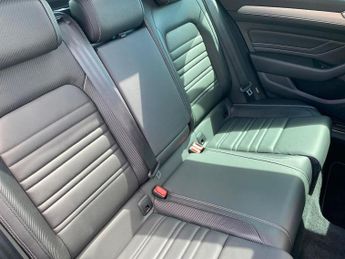 VOLKSWAGEN PASSAT 2.0 Tdi Evo R-Line Estate 5Dr Diesel Dsg Euro 6 (S/S) (150 Ps)