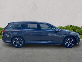 VOLKSWAGEN PASSAT 2.0 Tdi Evo R-Line Estate 5Dr Diesel Dsg Euro 6 (S/S) (150 Ps)