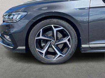 VOLKSWAGEN PASSAT 2.0 Tdi Evo R-Line Estate 5Dr Diesel Dsg Euro 6 (S/S) (150 Ps)