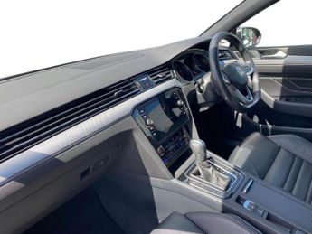 VOLKSWAGEN PASSAT 2.0 Tdi Evo R-Line Estate 5Dr Diesel Dsg Euro 6 (S/S) (150 Ps)