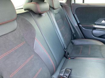 MERCEDES-BENZ GLA 1.3 Gla180 Amg Line (Executive) Suv 5Dr Petrol 7G-Dct Euro 6 (S/