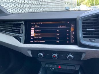AUDI A1 1.0 Tfsi 30 S Line Sportback 5Dr Petrol S Tronic Euro 6 (S/S) (1