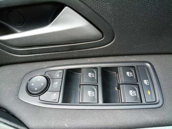 DACIA DUSTER 1.6 Hybrid 140 Extreme 5Dr Auto