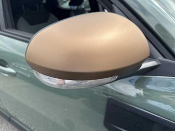 DACIA DUSTER 1.6 Hybrid 140 Extreme 5Dr Auto
