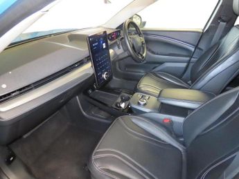 FORD MUSTANG MACH-E Standard Range 70Kwh Suv 5Dr Electric Automatic (269 Ps)