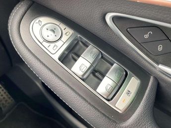 MERCEDES-BENZ EQC Eqc 400 300Kw Amg Line Edition 80Kwh 5Dr Auto