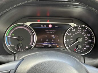 NISSAN JUKE 1.6 Hybrid N-Connecta 5Dr Auto
