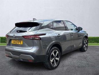 NISSAN QASHQAI 1.3 Dig-T Mh N-Connecta 5Dr
