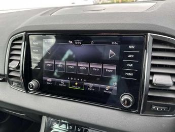 SKODA KAROQ 1.5 Tsi Se L 5Dr Dsg