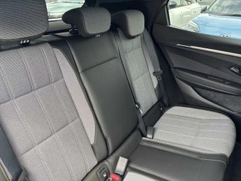 RENAULT MEGANE E-TECH Ev60 160Kw Techno Comfort Range 60Kwh 5Dr Auto