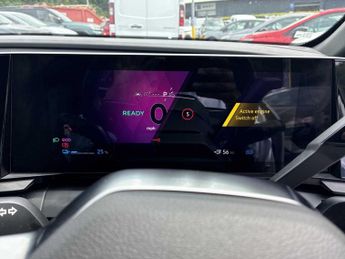 RENAULT MEGANE E-TECH Ev60 160Kw Techno Comfort Range 60Kwh 5Dr Auto