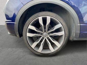 VOLKSWAGEN T-ROC 2.0 Tdi R-Line Suv 5Dr Diesel Dsg Euro 6 (S/S) (150 Ps)