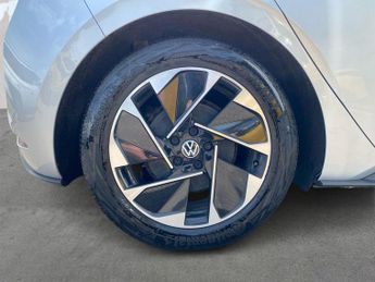 VOLKSWAGEN ID.3 Pro Performance 58Kwh Family Hatchback 5Dr Electric Auto (204 Ps