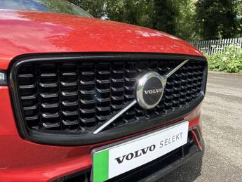 VOLVO XC60 2.0 B4D R Design 5Dr Awd Geartronic