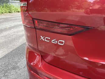 VOLVO XC60 2.0 B4D R Design 5Dr Awd Geartronic