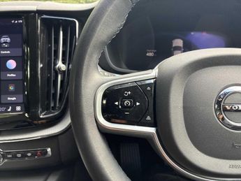 VOLVO XC60 2.0 B4D R Design 5Dr Awd Geartronic