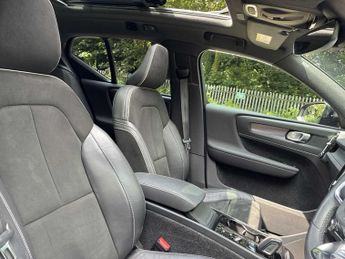 VOLVO XC40 1.5 T3 [163] R Design 5Dr Geartronic