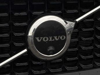 VOLVO XC60 2.0 B4P Plus Dark 5Dr Geartronic