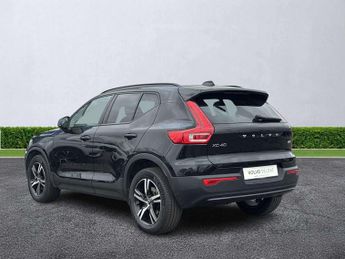 VOLVO XC40 2.0 B3P Plus Dark 5Dr Auto