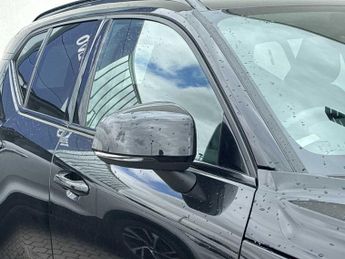 VOLVO XC40 2.0 B3P Plus Dark 5Dr Auto