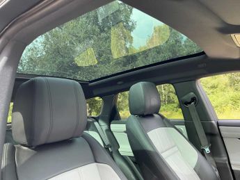 LAND ROVER RANGE ROVER EVOQUE 2.0 D180 First Edition 5Dr Auto