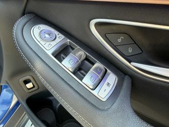 MERCEDES-BENZ EQC Eqc 400 300Kw Amg Line Edition 80Kwh 5Dr Auto