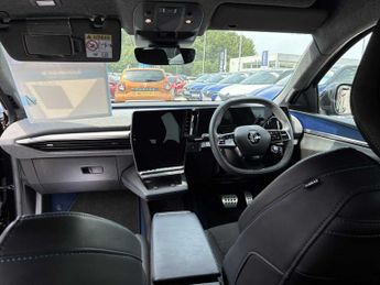 RENAULT SCENIC E-TECH 160Kw Esprit Alpine 87Kwh Long Range 5Dr Auto