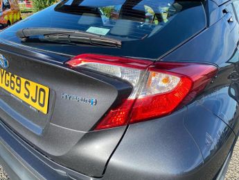 TOYOTA C-HR 1.8 Vvt-H Icon Suv 5Dr Petrol Hybrid Cvt Euro 6 (S/S) (122 Ps)