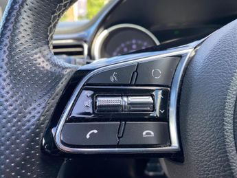 KIA CEED 1.4T Gdi Isg Gt-Line Lunar Edition 5Dr Dct
