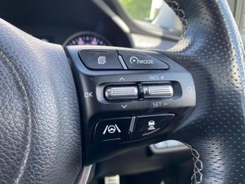 KIA STONIC 1.0T Gdi 48V Gt-Line S 5Dr Dct