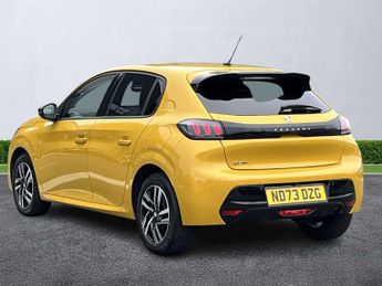 PEUGEOT 208 1.2 Puretech 100 Allure Premium + 5Dr Eat8