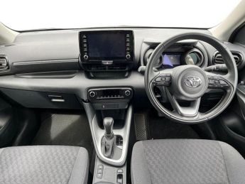 TOYOTA YARIS 1.5 Vvt-H Design Hatchback 5Dr Petrol Hybrid E-Cvt Euro 6 (S/S) 