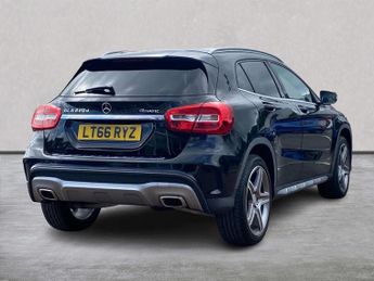 MERCEDES-BENZ GLA Gla 220D 4Matic Amg Line 5Dr Auto