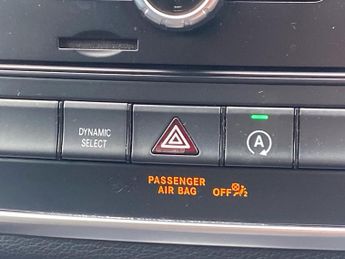MERCEDES-BENZ GLA Gla 220D 4Matic Amg Line 5Dr Auto