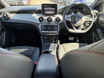 MERCEDES-BENZ GLA Gla 200D 4Matic Amg Line Premium 5Dr Auto