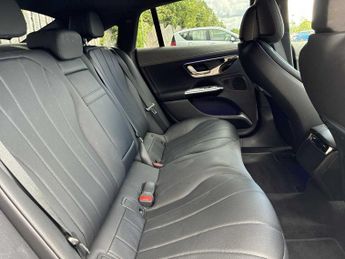 MERCEDES-BENZ EQE Eqe 350+ 215Kw Sport Edition 96Kwh 4Dr Auto