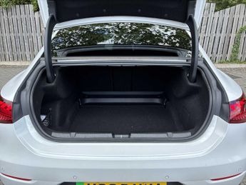 MERCEDES-BENZ EQE Eqe 350+ 215Kw Sport Edition 96Kwh 4Dr Auto
