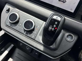 LAND ROVER DEFENDER 3.0 D200 S 110 5Dr Auto
