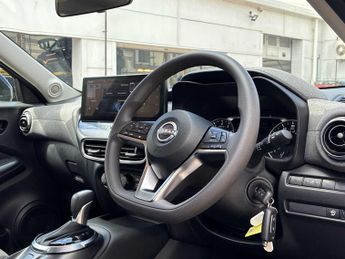 NISSAN JUKE 1.0 Dig-T Acenta Premium 5Dr Dct