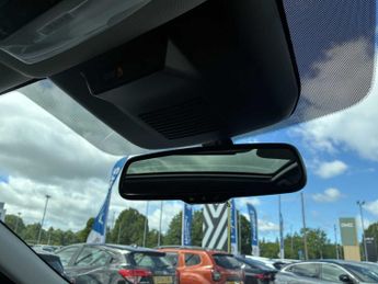 NISSAN QASHQAI 1.3 Dig-T Mh 158 N-Connecta 5Dr Xtronic