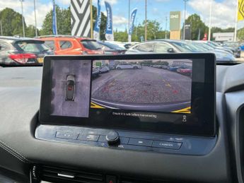 NISSAN QASHQAI 1.3 Dig-T Mh 158 N-Connecta 5Dr Xtronic
