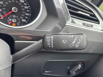 VOLKSWAGEN TIGUAN 1.5 Tsi 150 Life 5Dr Dsg