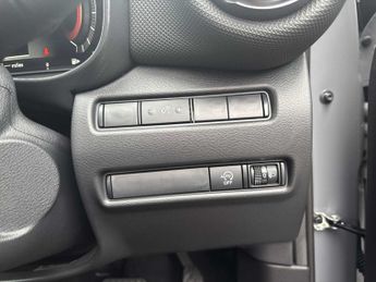NISSAN JUKE 1.0 Dig-T N-Connecta 5Dr Dct