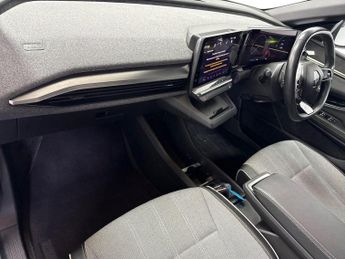 RENAULT MEGANE E-TECH 60Kwh Techno+ Hatchback 5Dr Electric Auto (Optimum Charge) (220 
