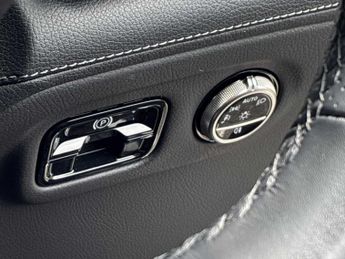 MERCEDES-BENZ EQE 350 4M 215Kw Amg Line Night Ed Prem+ 91Kwh 5Dr At