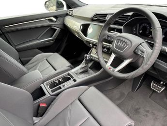 AUDI Q3 1.5 Tfsi Cod 35 S Line Suv 5Dr Petrol S Tronic Euro 6 (S/S) (150